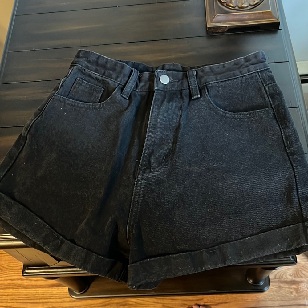 Shein black high waisted shorts